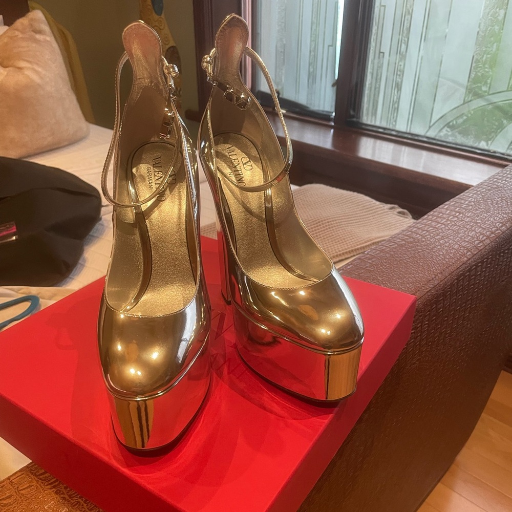 Valentino heals